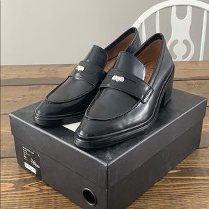 Coach Heath Box Loafers Size 7